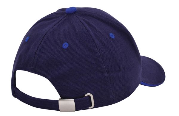 Geborstelde sandwich cap