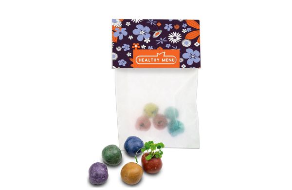Kleurrijke mini bloemenbollen met zaden