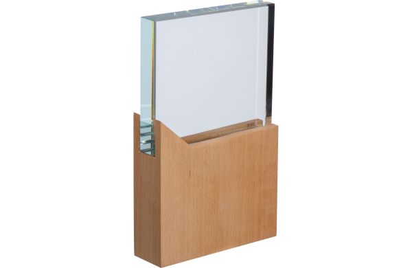 Trofee met houten voet