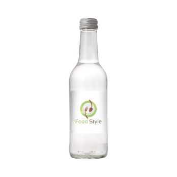 Glazen fles met bronwater