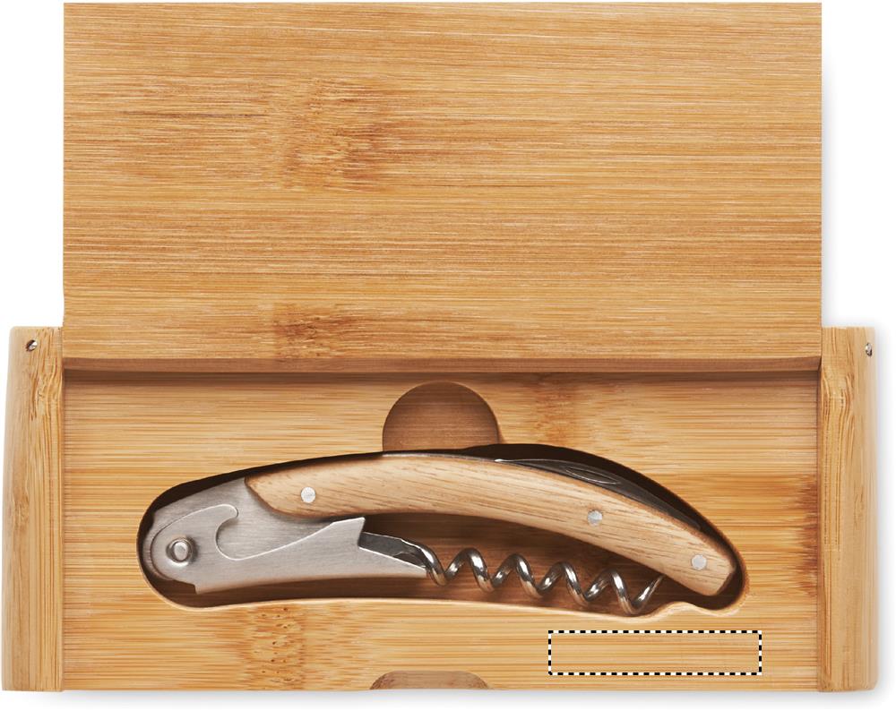 Binnen rechts (0,8 x 4 cm)